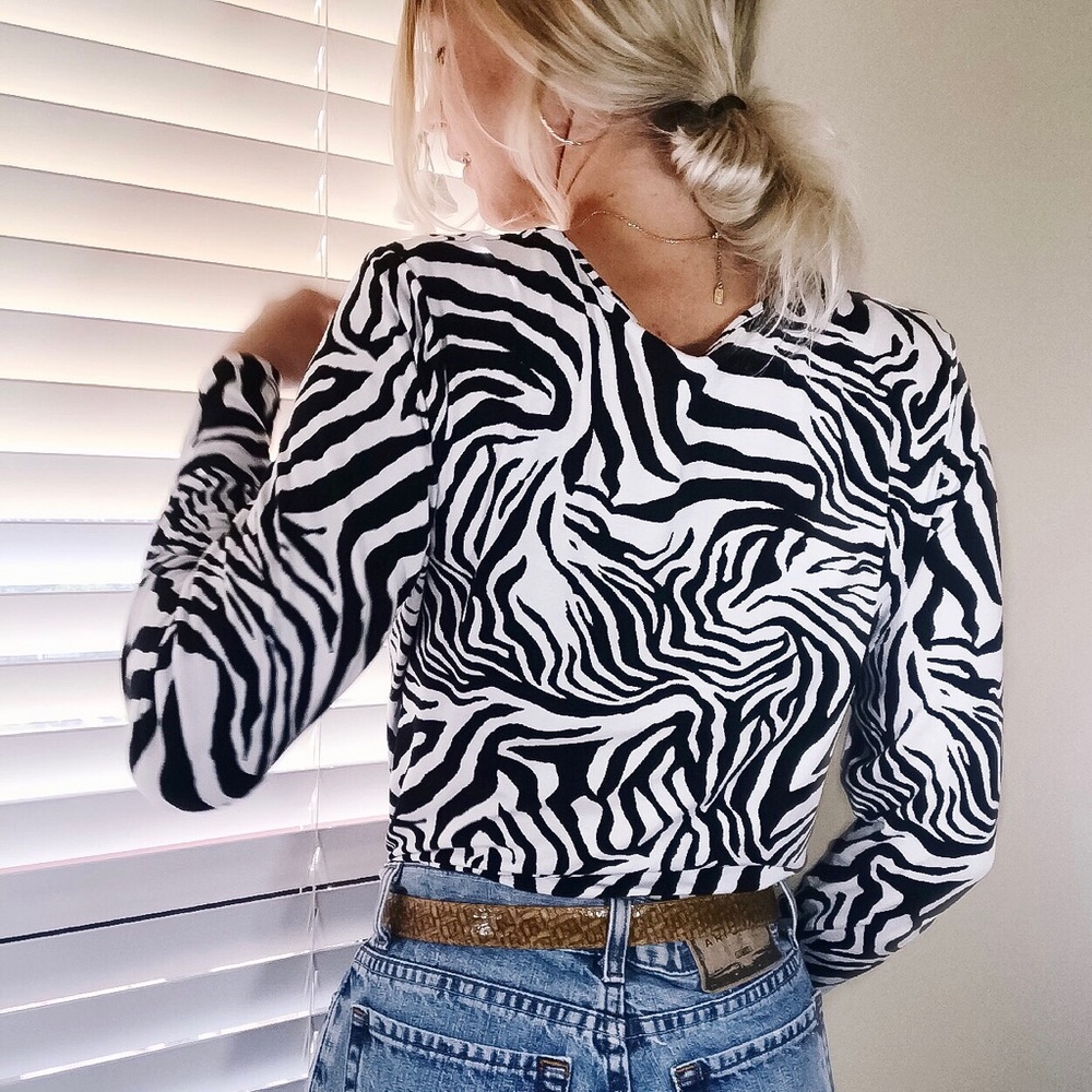 ❌SOLD❌ Chico’s zebra print long sleeve